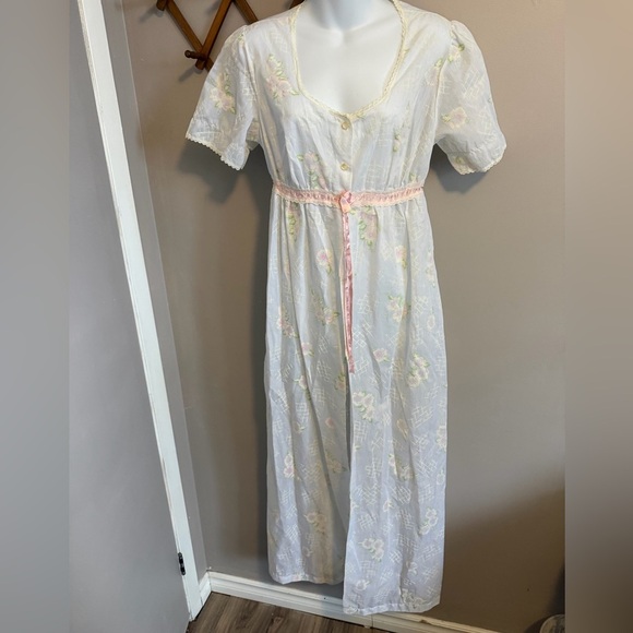 Vintage Other - Vintage Floral Lace Trim Empire Waist Maxi Nightgown White prairie Cottagecore M